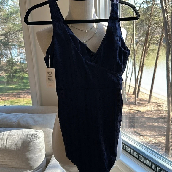 NWT Andie “The Belmar” Navy Eyelet One Piece, Size 10 - Picture 11 of 13
